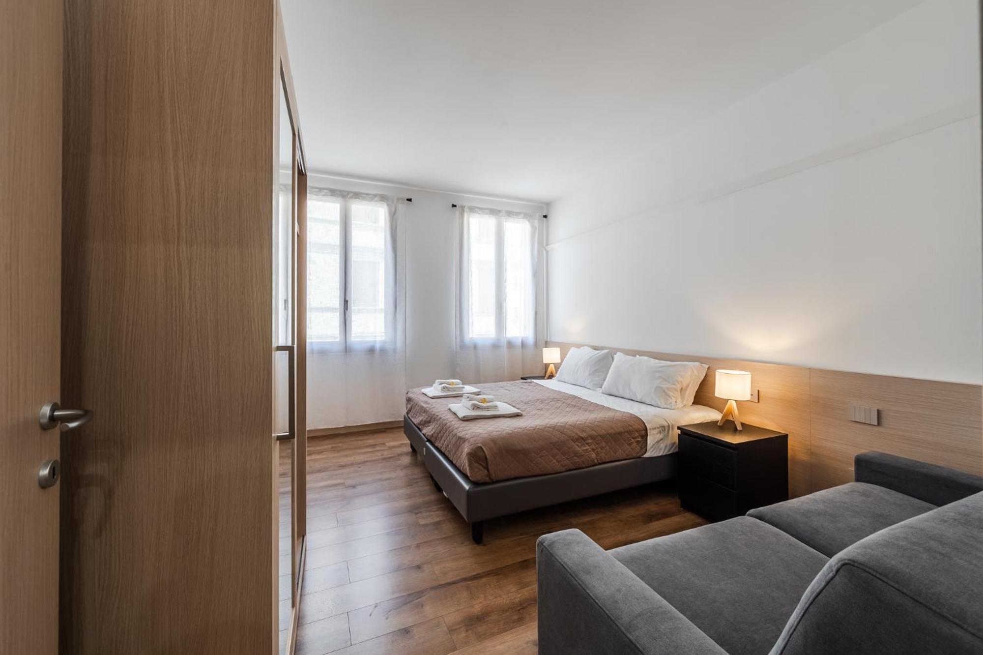 Hoomee Piazza Erbe Apartment Verona Bagian luar foto