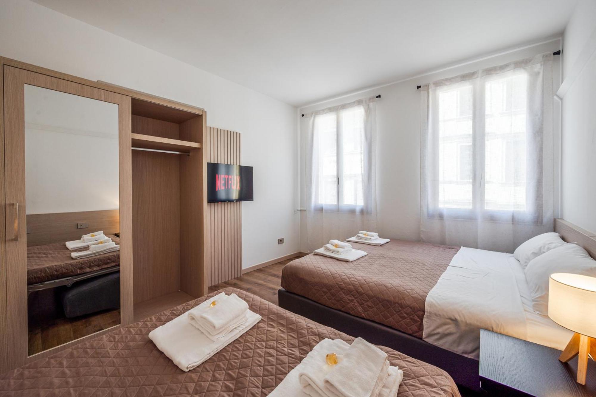 Hoomee Piazza Erbe Apartment Verona Bagian luar foto