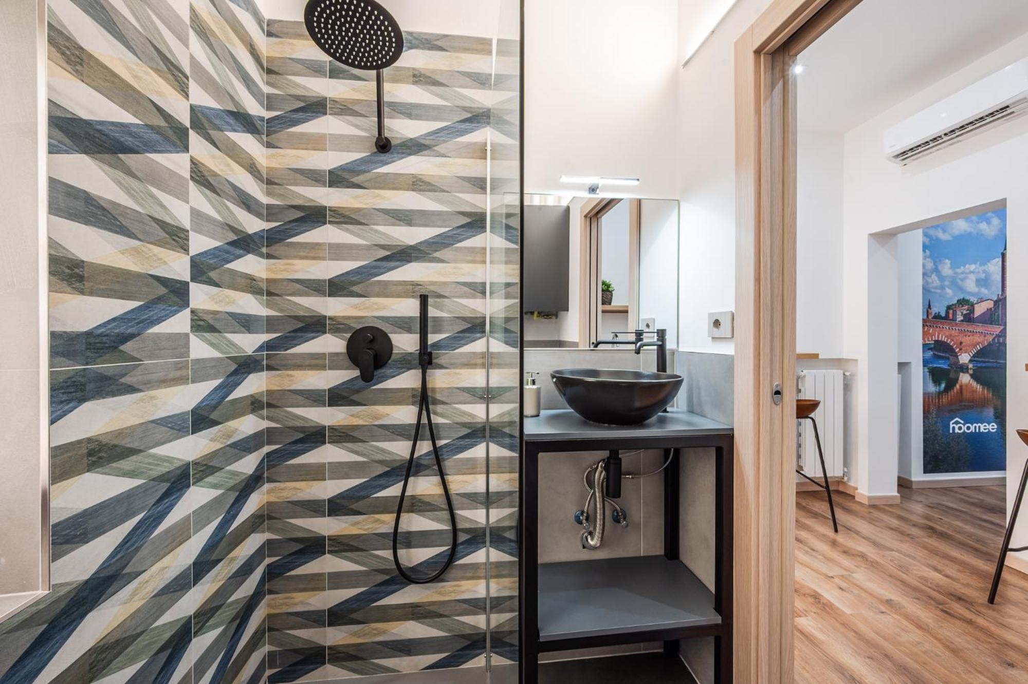 Hoomee Piazza Erbe Apartment Verona Bagian luar foto